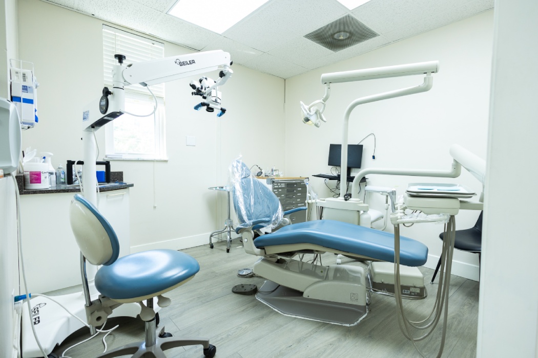 Fast dental care modern dental clinic interior with treatment chair